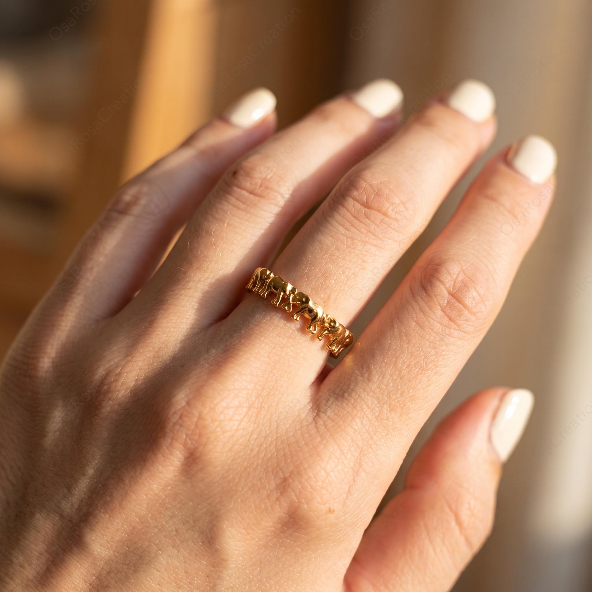 Gold Snake Ring, Serpent Wrap Ring, Sculptural Animal Jewelry, Vintage Snake Ring, Mediterranean Inspired Ring, Timeless Statement Ring