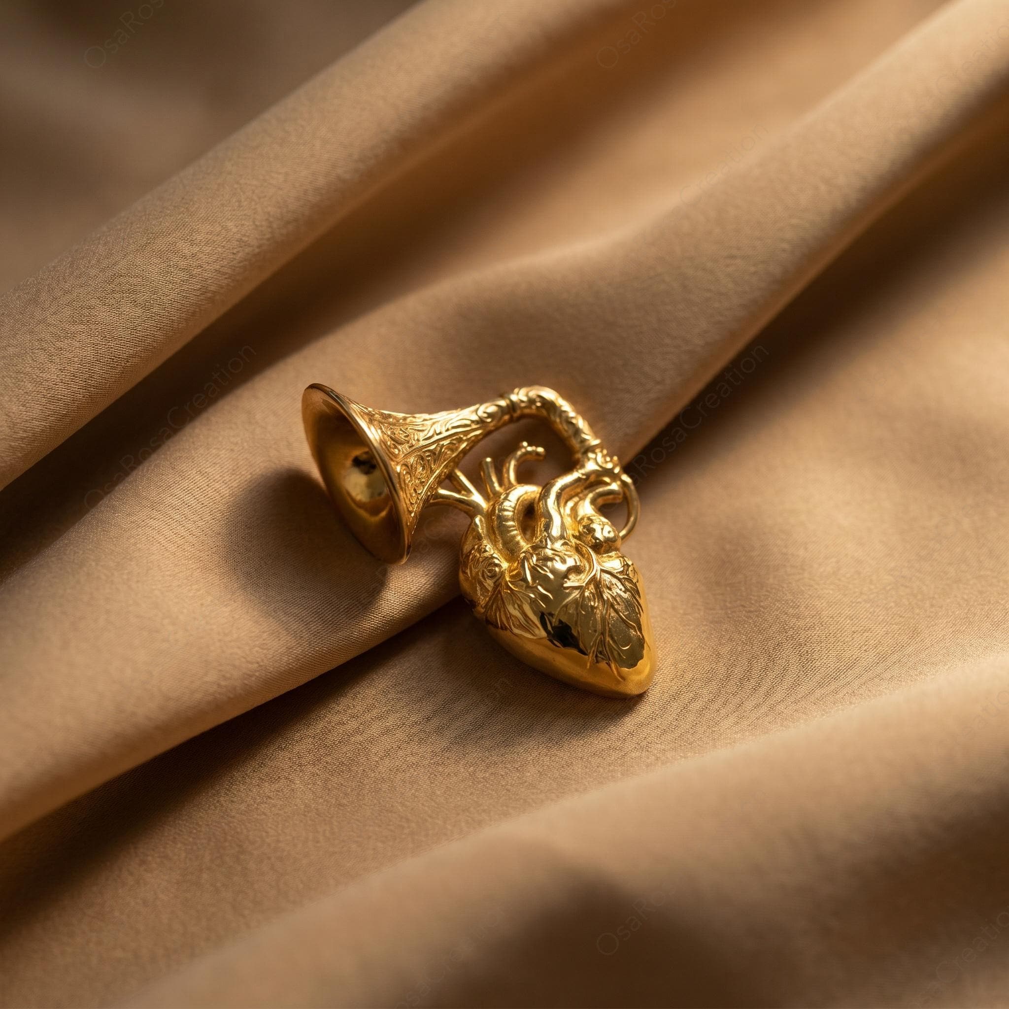 Golden Heart Gramophone Brooch Pin | Anatomical Heart Music Brooch | Gold Tone Lapel Pin | Music Lover Gift | Statement Art Jewelry