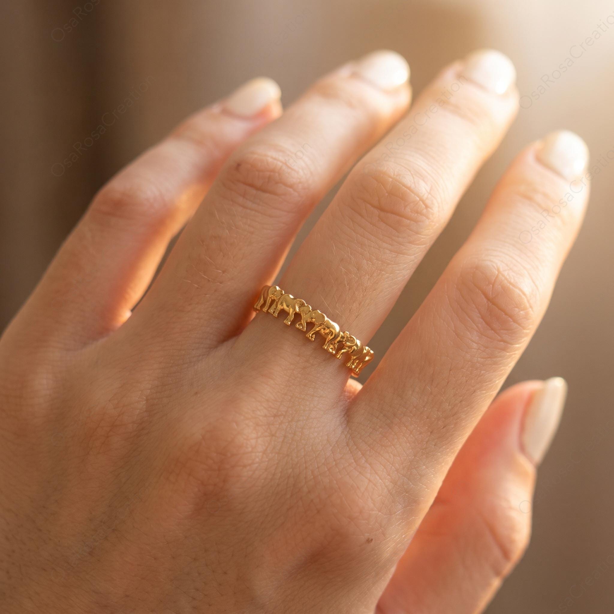 Gold Snake Ring, Serpent Wrap Ring, Sculptural Animal Jewelry, Vintage Snake Ring, Mediterranean Inspired Ring, Timeless Statement Ring