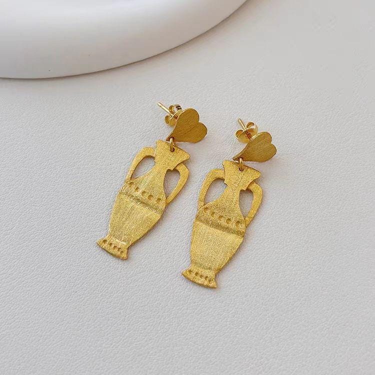 Gold Amphora Drop Earrings, Ancient Greek Vase Earrings, Aphrodite Inspired Jewelry, Heart Stud Gold Dangle Earrings, Mythology Gift for Her