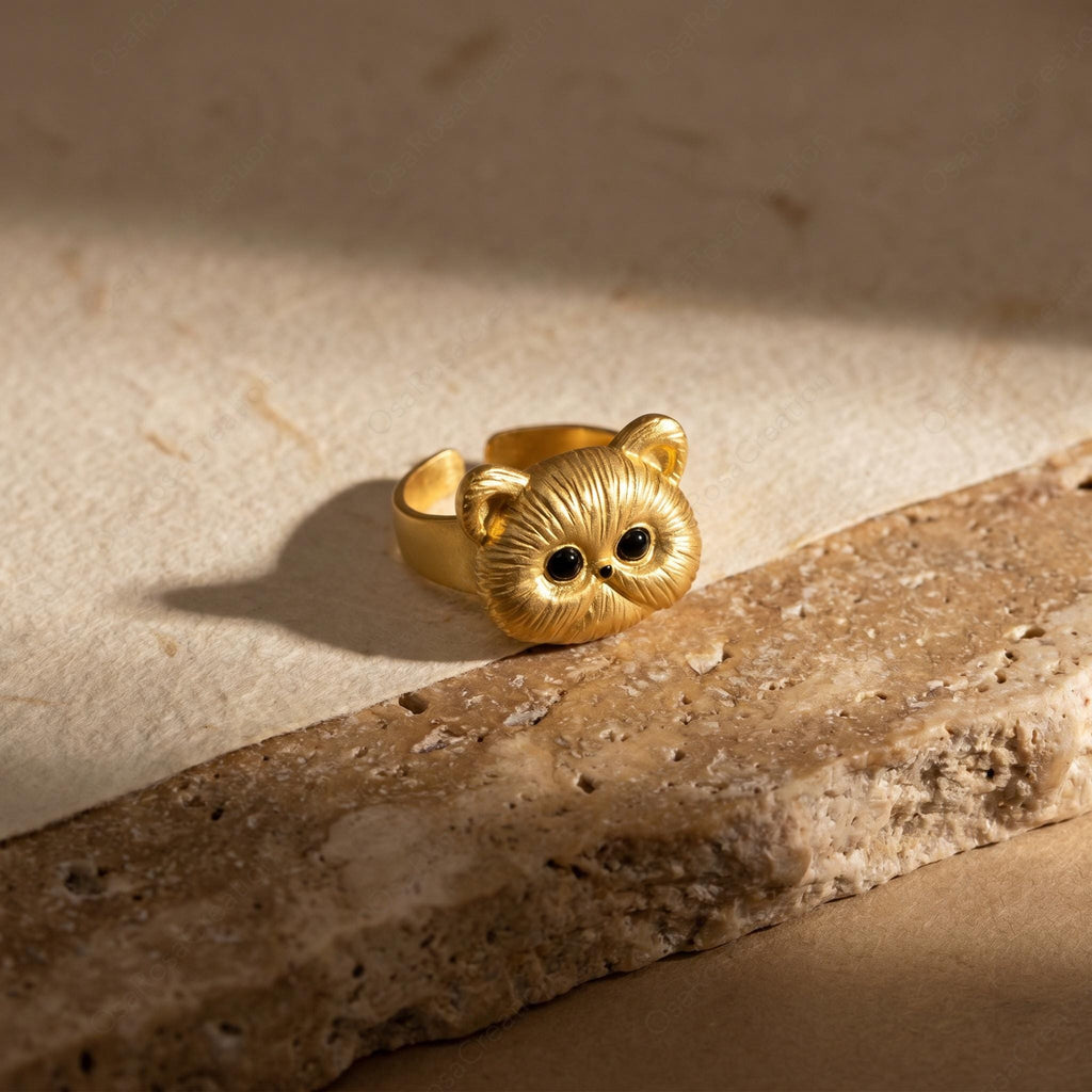Sculptural Gold Cat Ring, Textured Feline Statement Jewelry, Artistic Animal Ring